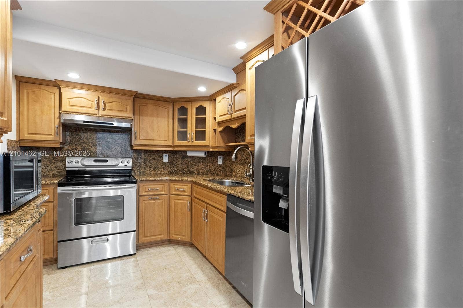 500 Bayview Drive, #PH20, Sunny Isles Beach, FL 33160 Photo 39