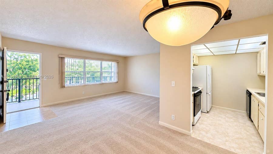 Property photo for Pembroke Pines, FL