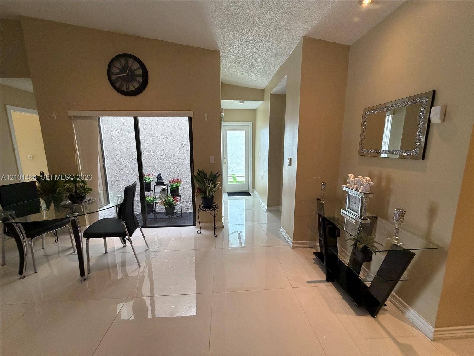 17819 NW 66th Ct Circle, Hialeah, FL 33015 Photo 7