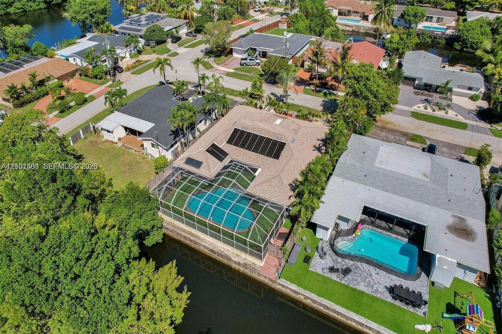 2310 NE 195th Street, Miami, FL 33180 Photo 2
