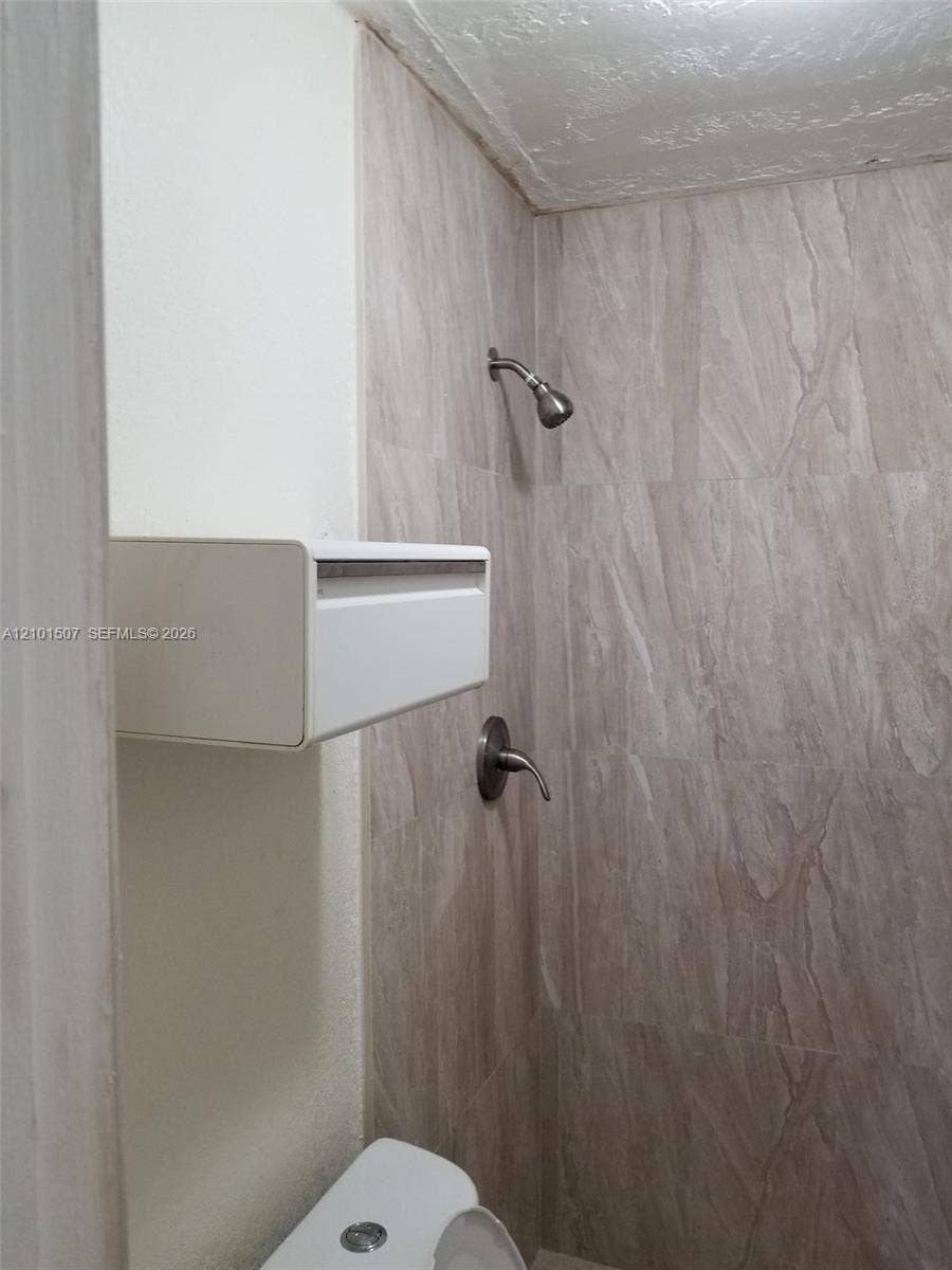 8960 Sunset Strip, Sunrise, FL 33322 Bathroom 4 - shower view