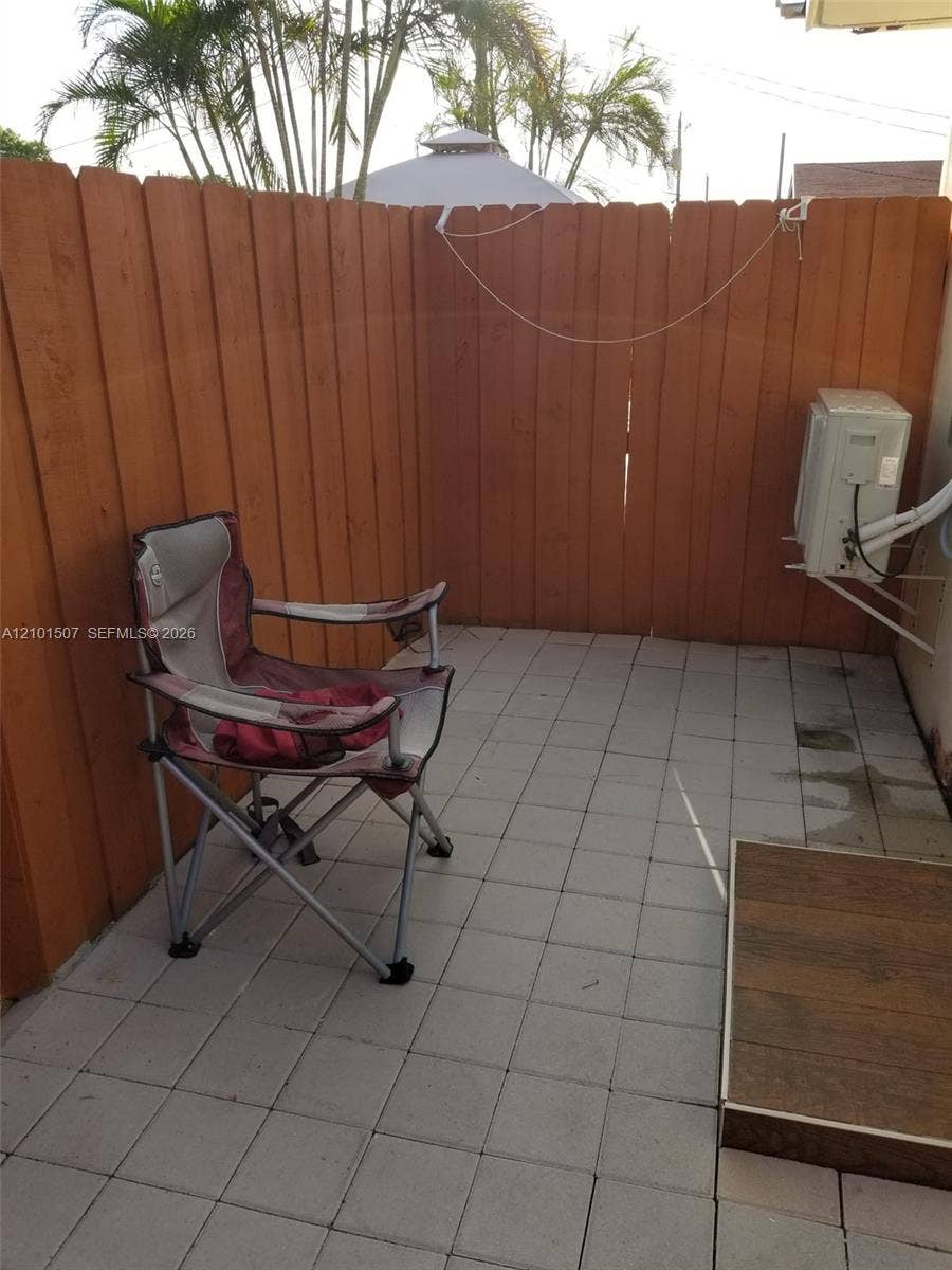 8960 Sunset Strip, Sunrise, FL 33322 Fenced side patio