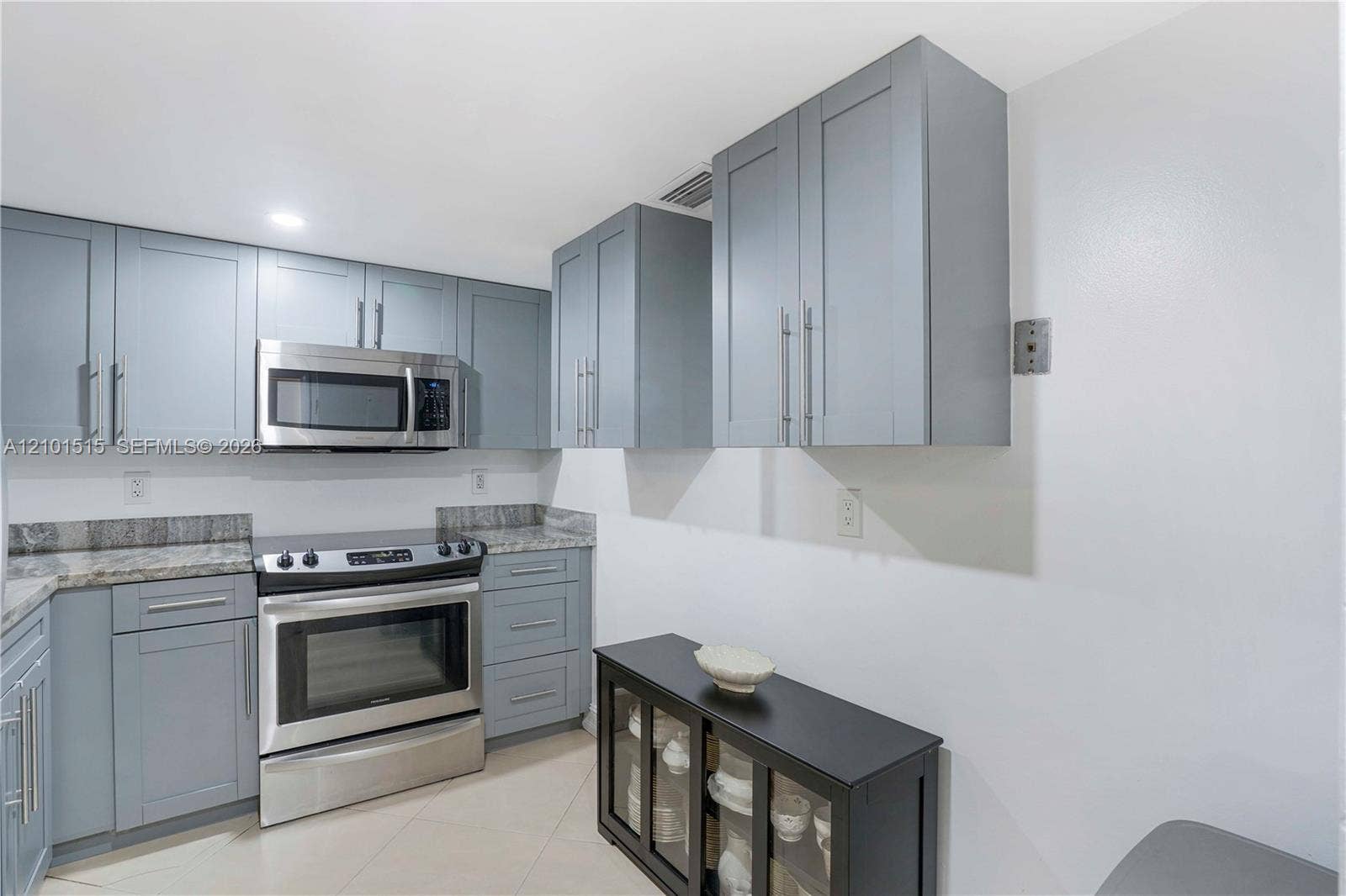 3900 N Hills Drive, #307, Hollywood, Hollywood, FL 33021 Photo 3