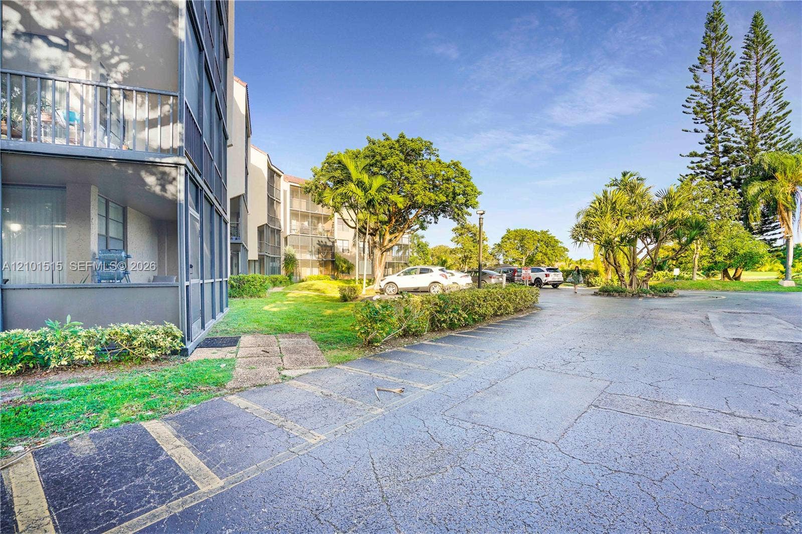 3900 N Hills Drive, #307, Hollywood, Hollywood, FL 33021 Photo 27