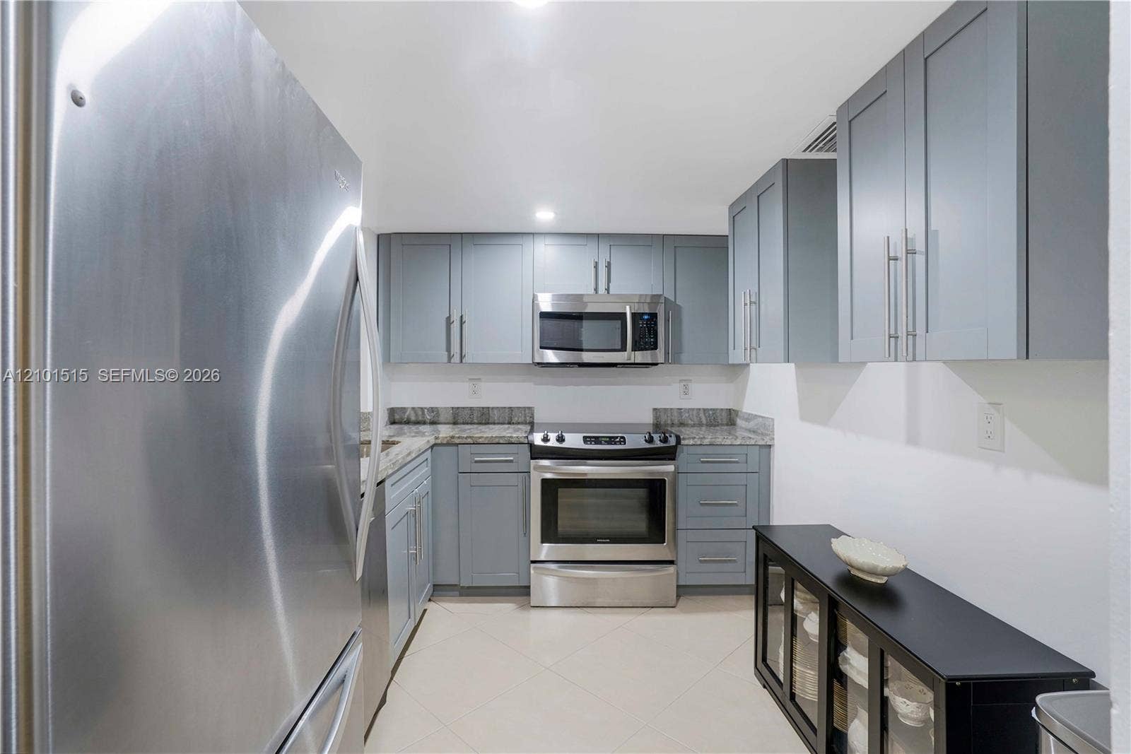 3900 N Hills Drive, #307, Hollywood, Hollywood, FL 33021 Photo 2