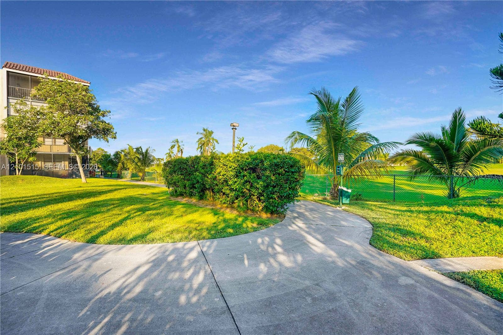 3900 N Hills Drive, #307, Hollywood, Hollywood, FL 33021 Photo 28