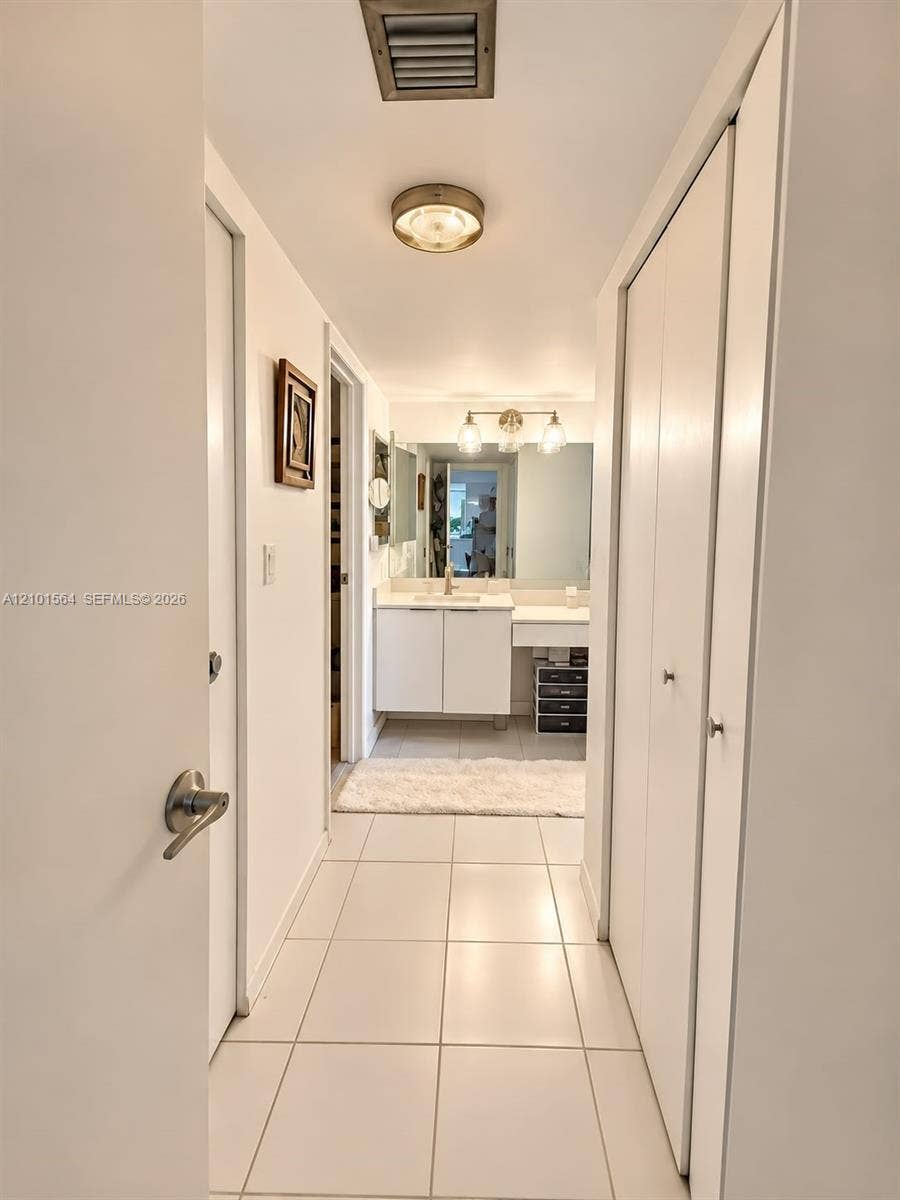 3101 N Country Club Drive, #307, Aventura, FL 33180 Photo 15