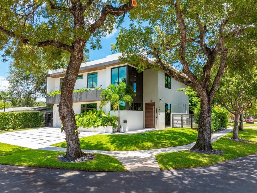 Property photo for 1875 NE 193rd Street, Miami, FL