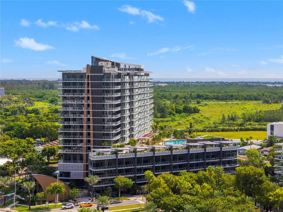 Property photo for 13899 Biscayne Boulevard, #1021, North Miami Beach, FL