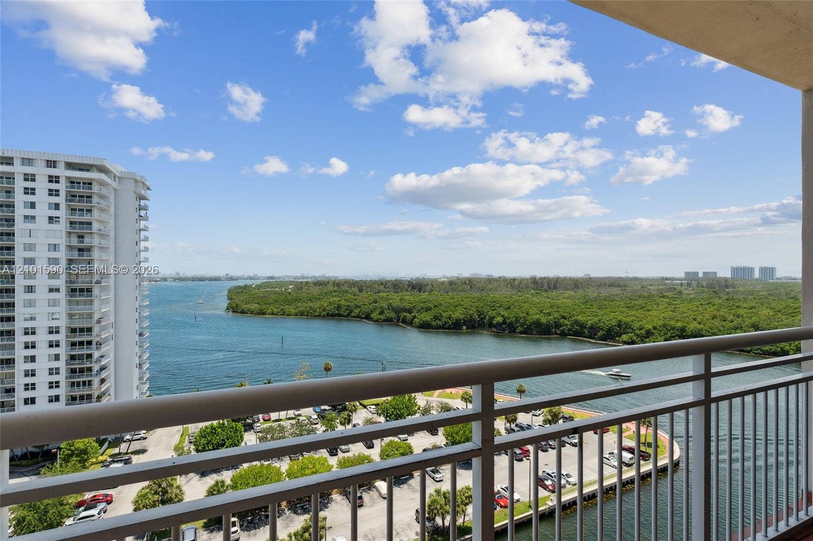 400 Kings Point Drive, #1404, Sunny Isles Beach, Sunny Isles Beach, FL 33160 Photo 20