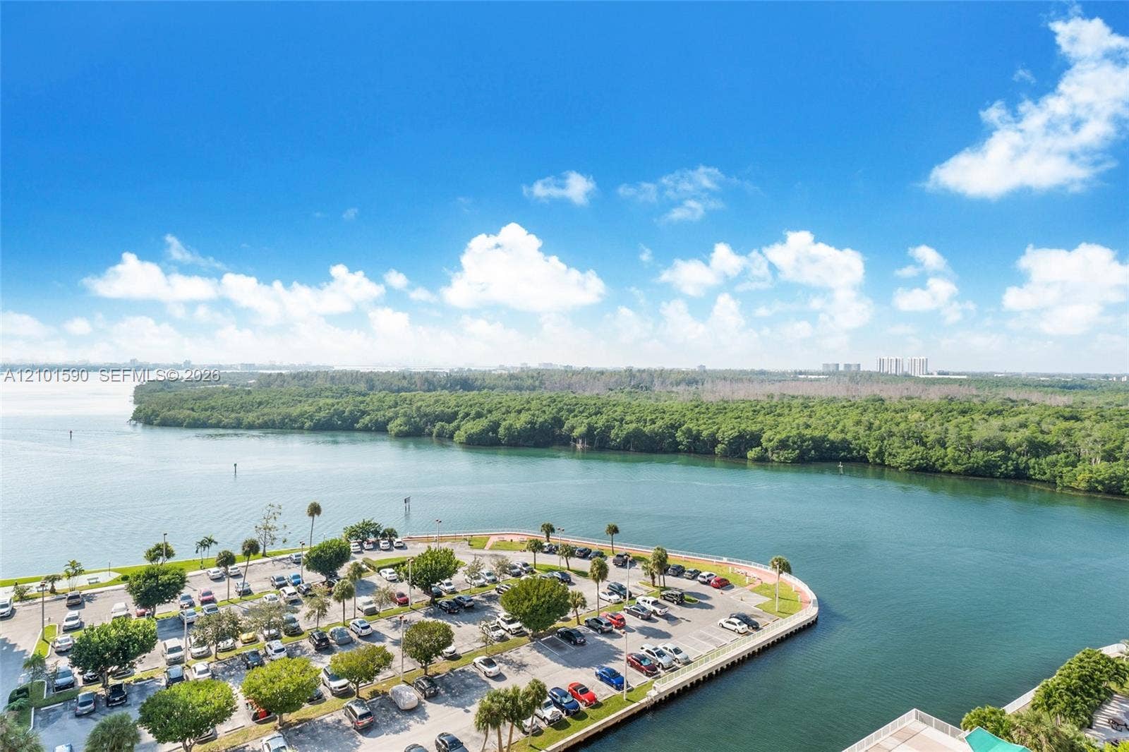 400 Kings Point Drive, #1404, Sunny Isles Beach, Sunny Isles Beach, FL 33160 Photo 2