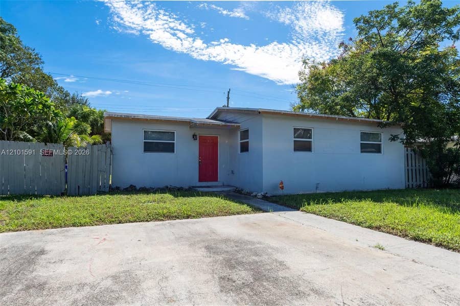 Property photo for 2340 NE 3rd Avenue, Pompano Beach, FL