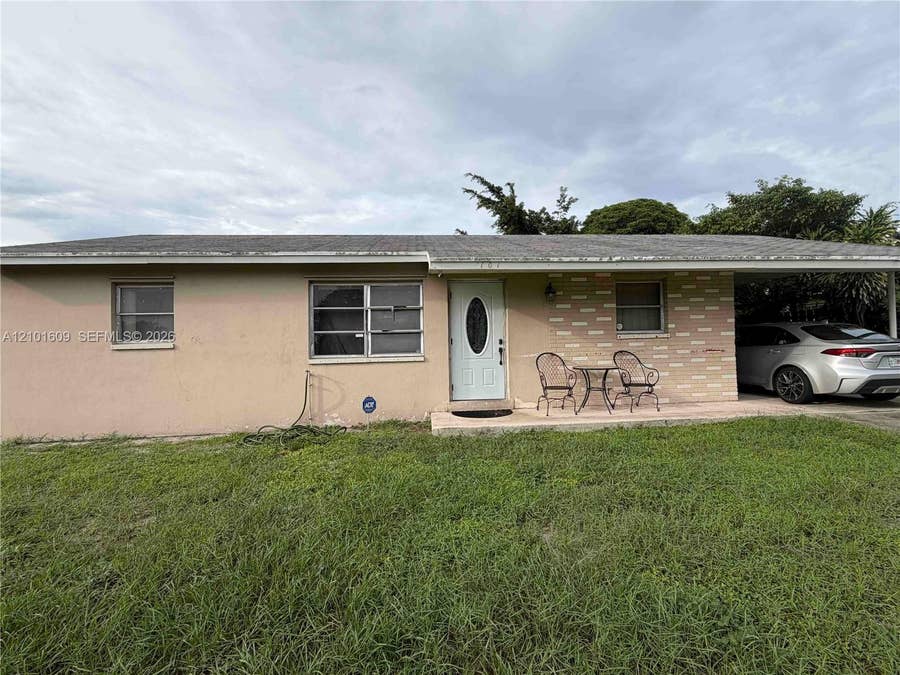 Property photo for 101 NE 19th Avenue, Boynton Beach, FL