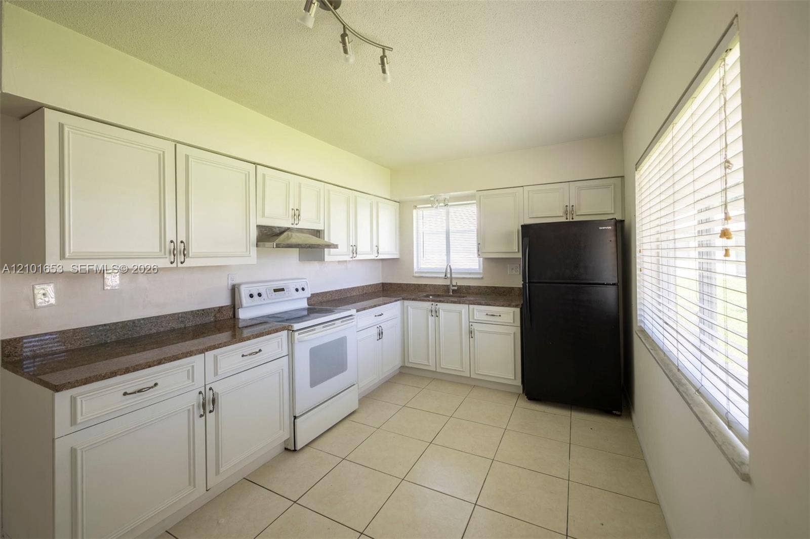 2981 NE 19th Terrace, #D, Lighthouse Point, Lighthouse Point, FL 33064 Photo 4
