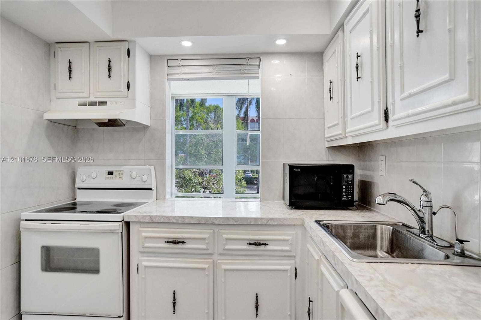 2000 Atlantic Shores Boulevard, #207, Hallandale Beach, Hallandale Beach, FL 33009 Photo 10