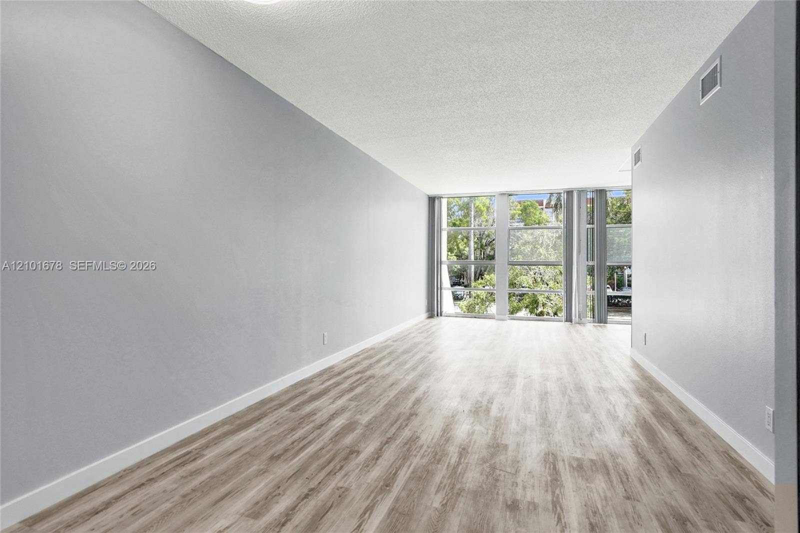 2000 Atlantic Shores Boulevard, #207, Hallandale Beach, Hallandale Beach, FL 33009 Photo 3