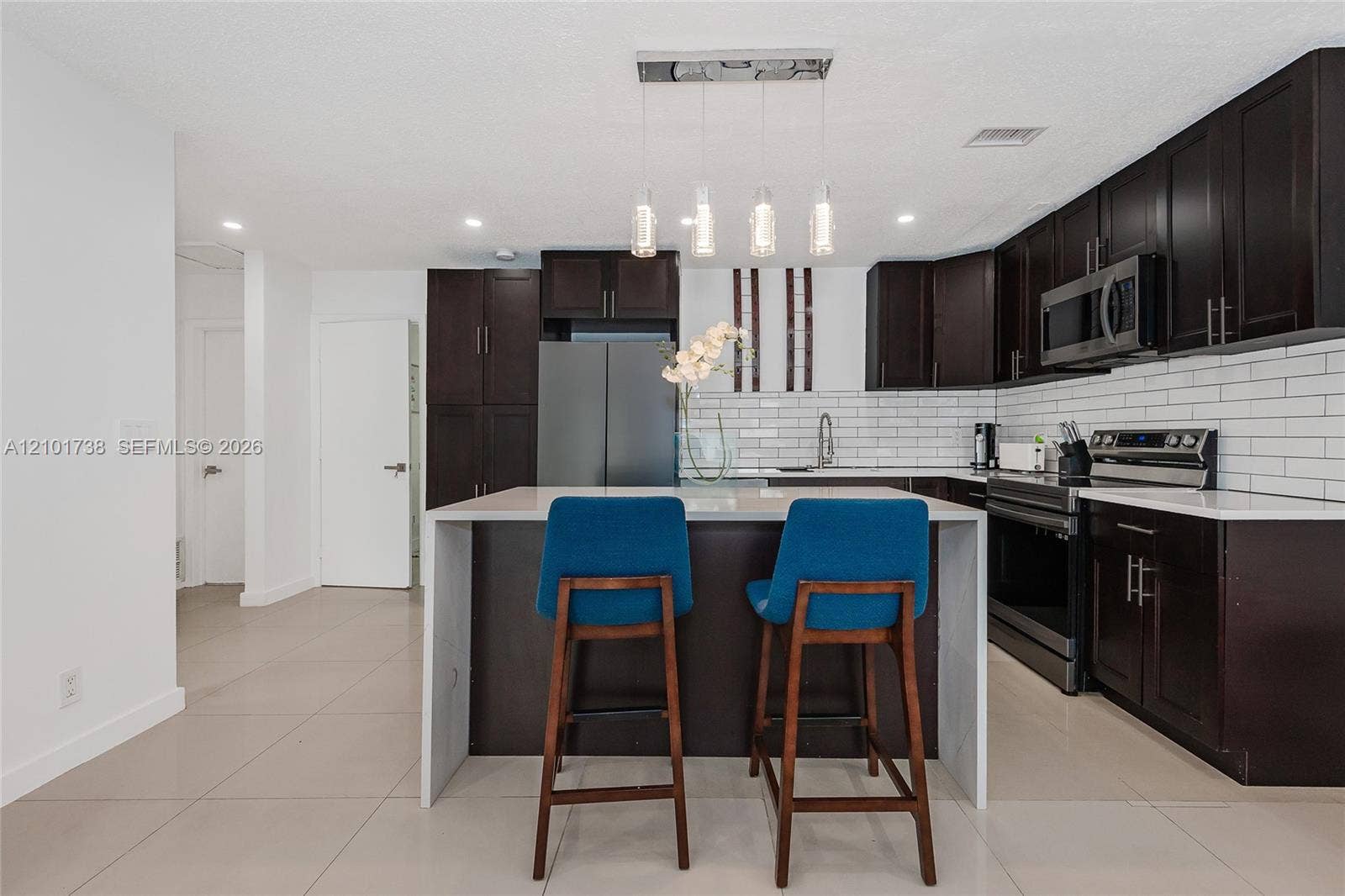 711 SW 14th Court, Fort Lauderdale, Fort Lauderdale, FL 33315 Photo 4