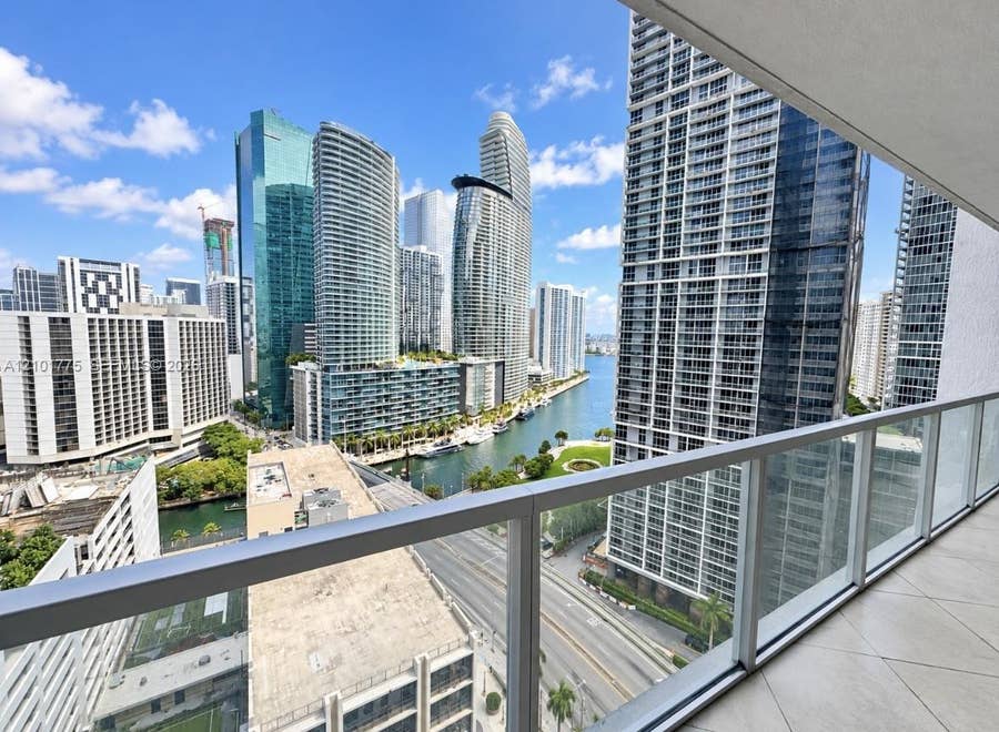 Property photo for 500 Brickell Avenue, #2405, Miami, FL