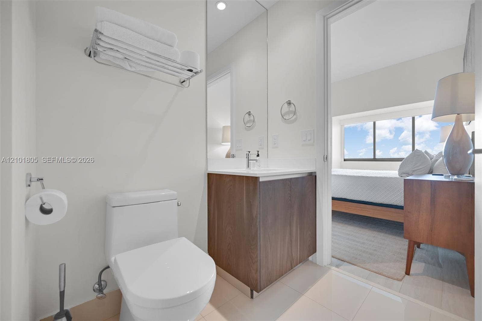 Secondary En-Suite