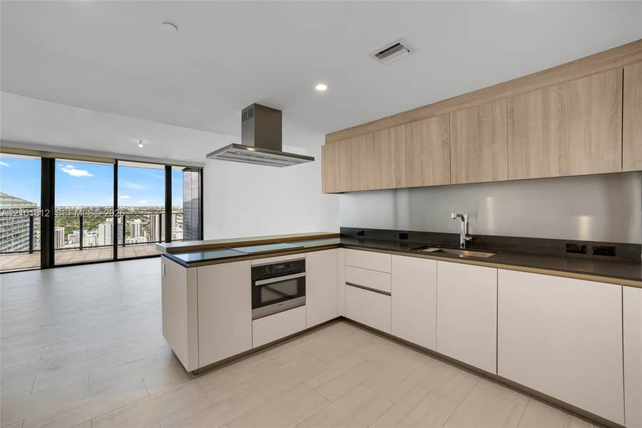 Property photo for 1000 Brickell Plaza, #3904, Miami, FL