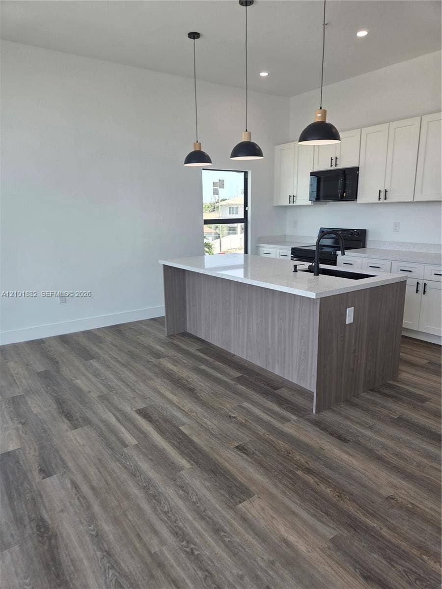 401 Pembroke Road, #201, Hallandale Beach, Hallandale Beach, FL 33009 Photo 12