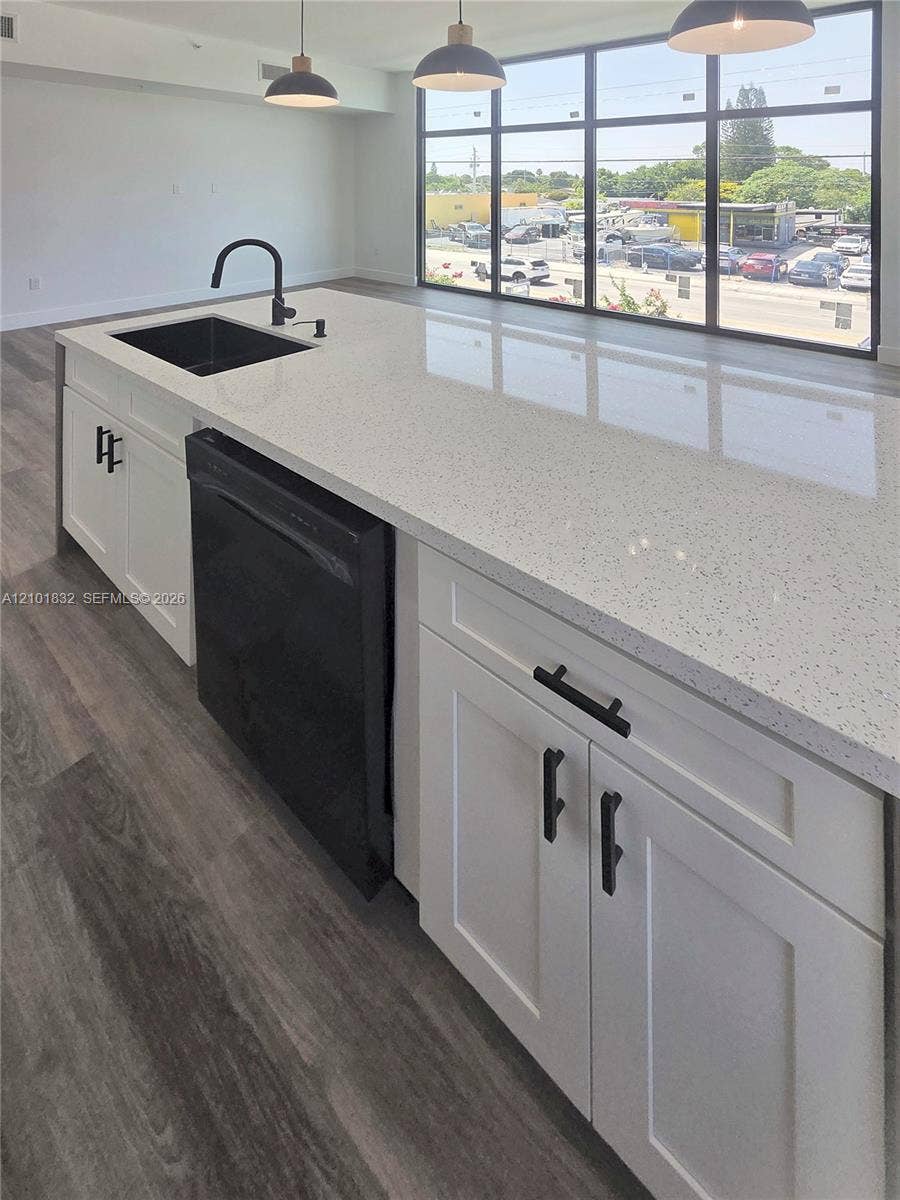 401 Pembroke Road, #201, Hallandale Beach, Hallandale Beach, FL 33009 Photo 29