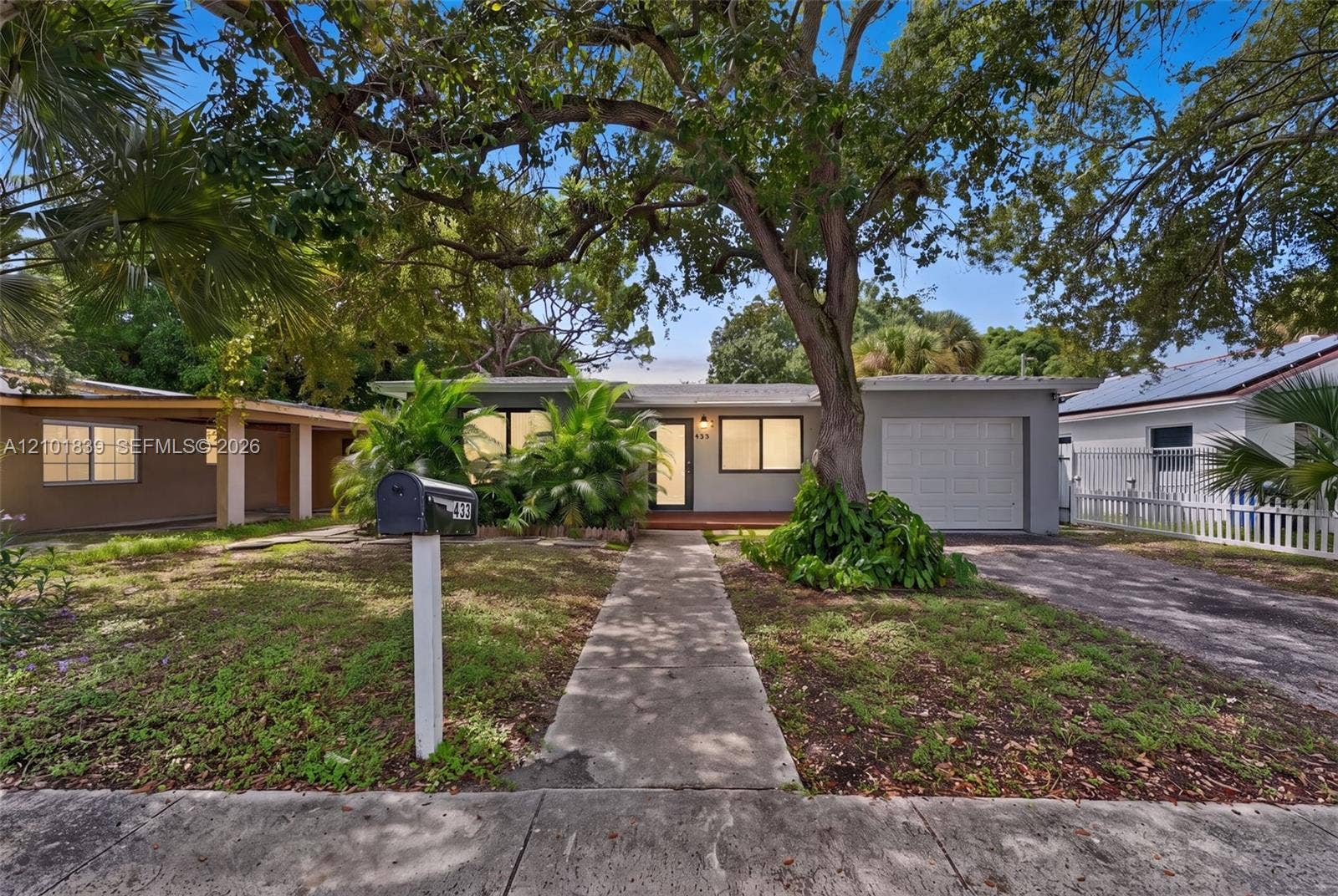 433 NW 15th Way, Fort Lauderdale, FL 33311 Photo 1