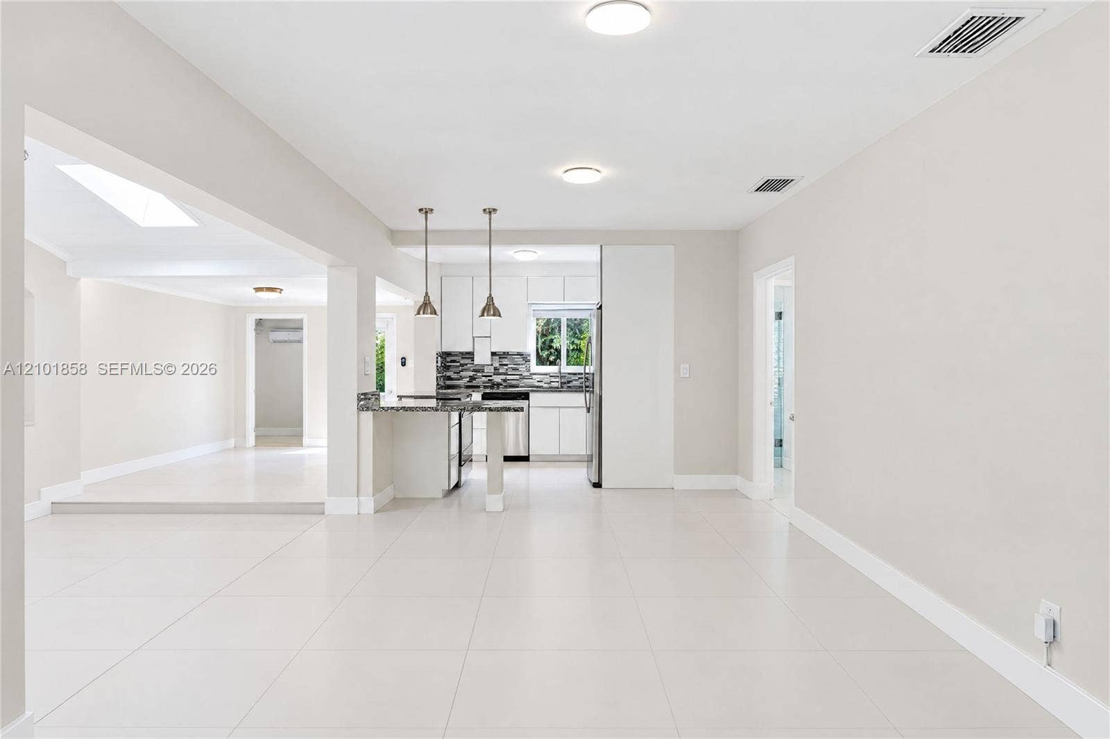 2727 Calusa Street, Miami, FL 33133 Photo 10