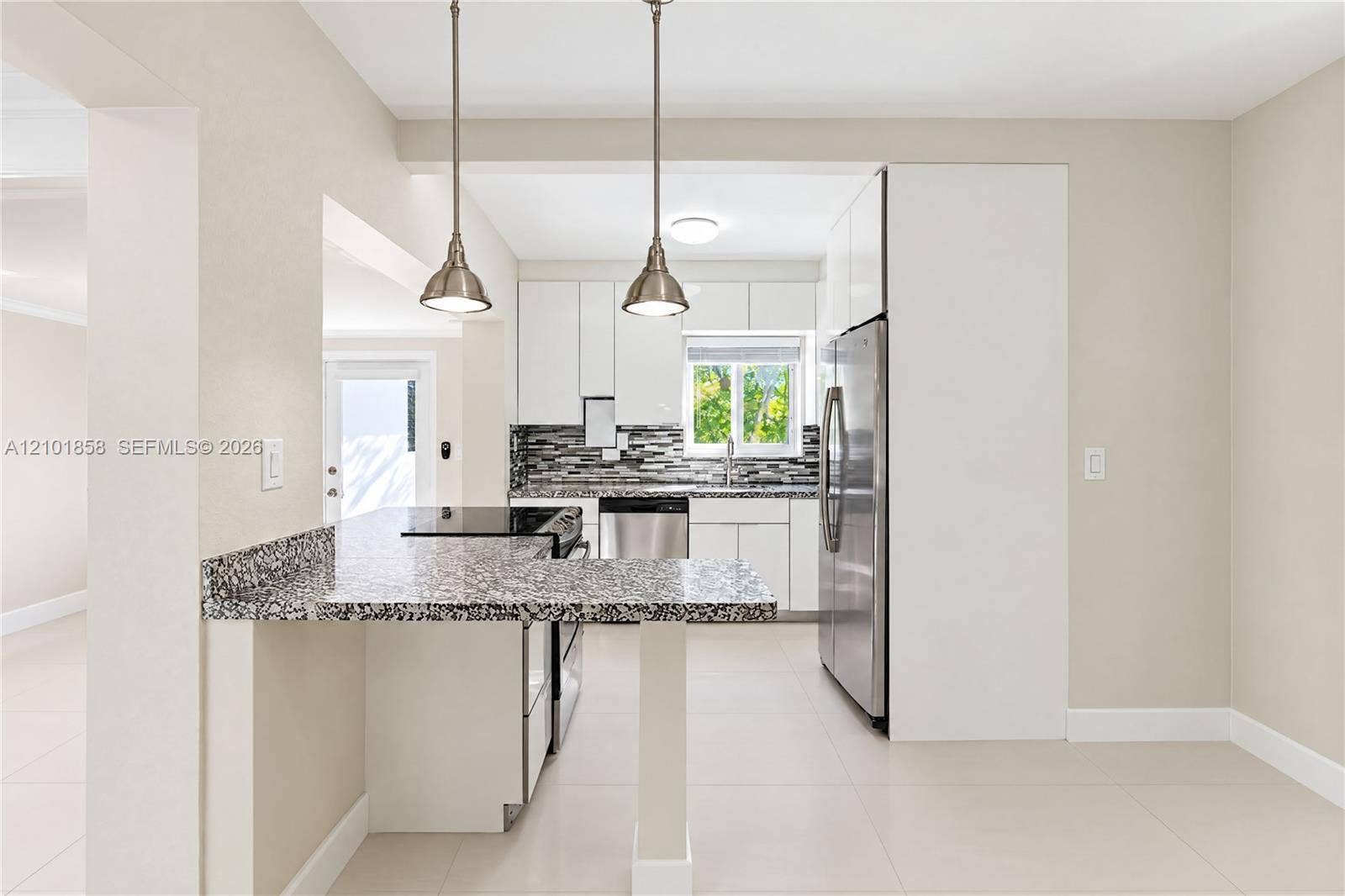 2727 Calusa Street, Miami, FL 33133 Photo 9