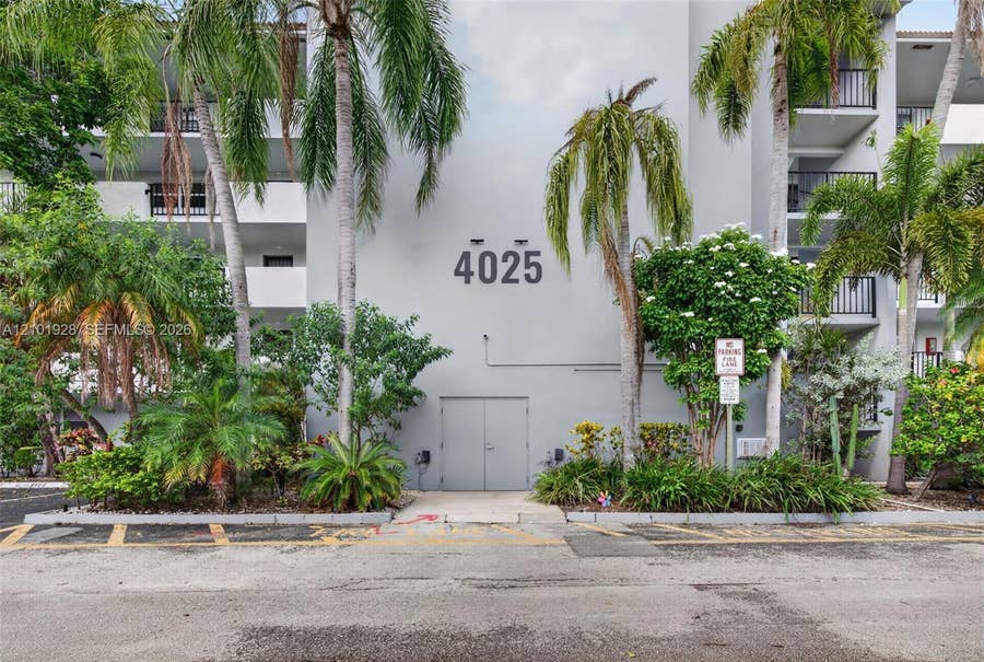 Property photo for 4025 N Nob Hill Road, #107, Sunrise, FL