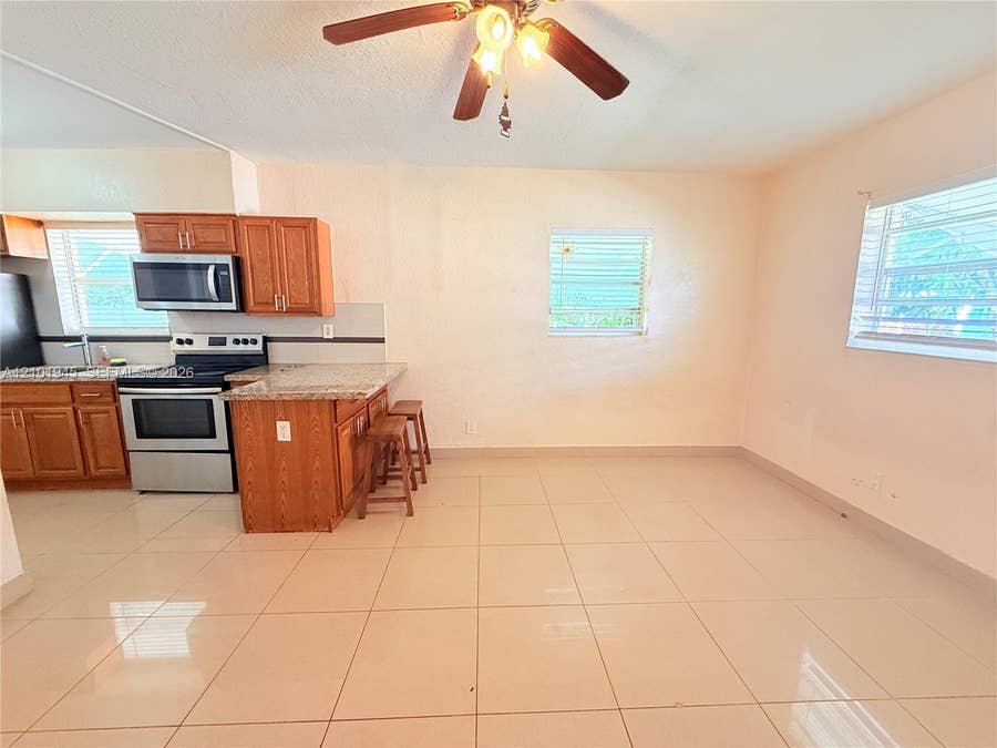 Property photo for 326 NE 6th Street, #3, Hallandale Beach, FL
