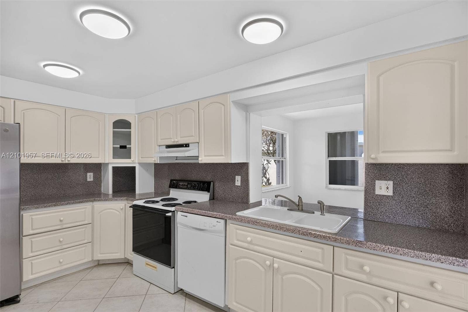 341 NW 25th Court, Pompano Beach, FL 33064 Photo 7