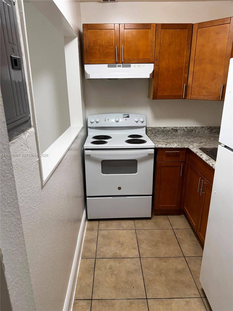 241 SE 9th Avenue, #203, Pompano Beach, Pompano Beach, FL 33060 Photo 3