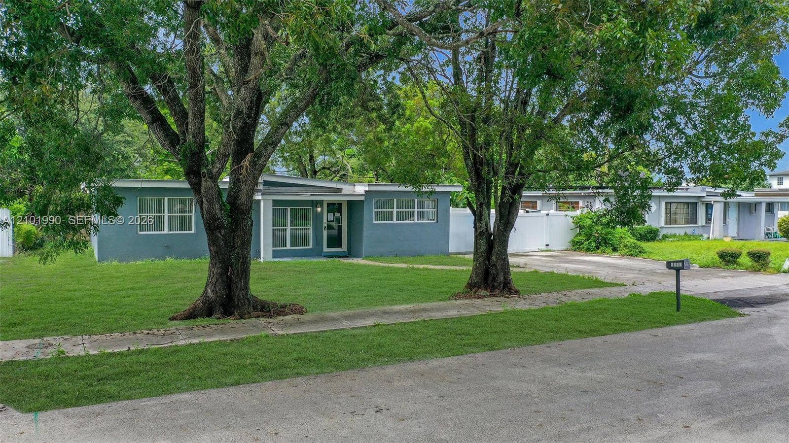 3330 SW 59, West Park, FL 33023 Photo 1