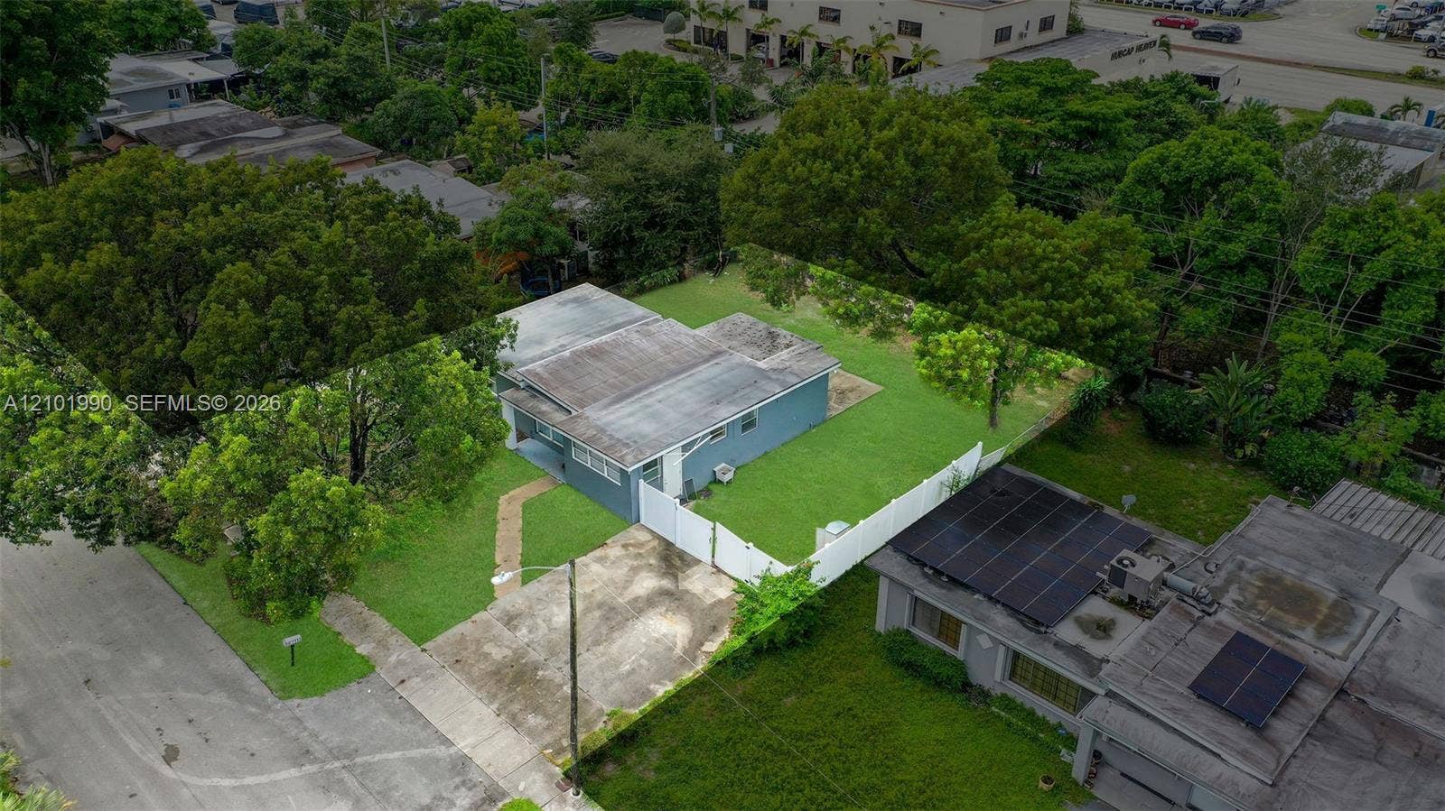 3330 SW 59, West Park, FL 33023 Photo 2