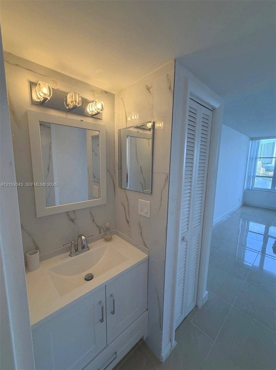500 Three Islands Boulevard, #801, Hallandale Beach, Hallandale Beach, FL 33009 Photo 12