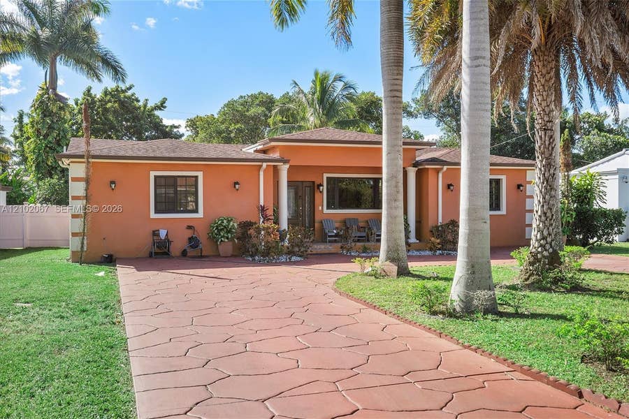 Property photo for 348 NE 118th Street, Miami, FL