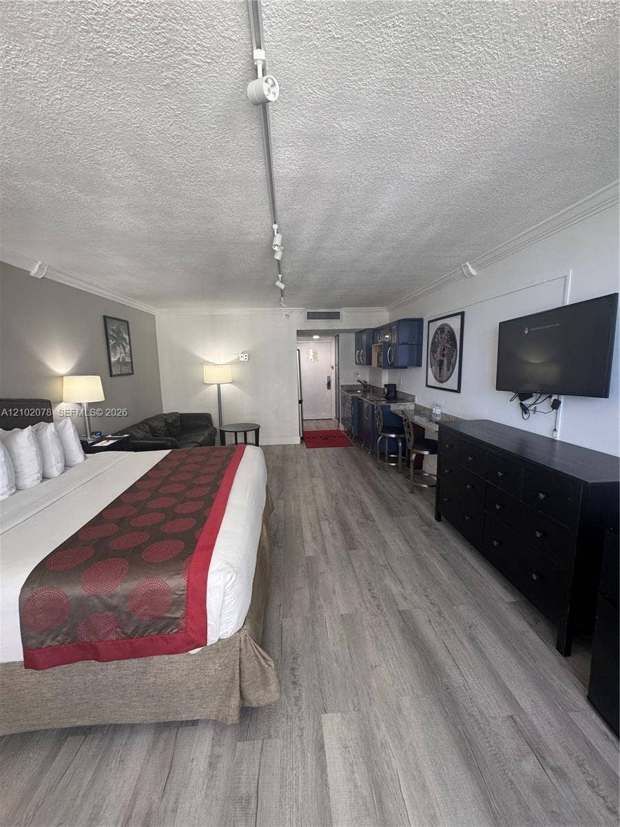 19201 Collins Avenue, #918, Sunny Isles Beach, FL 33160 Photo 4