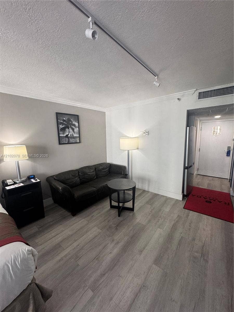 19201 Collins Avenue, #918, Sunny Isles Beach, FL 33160 Photo 3