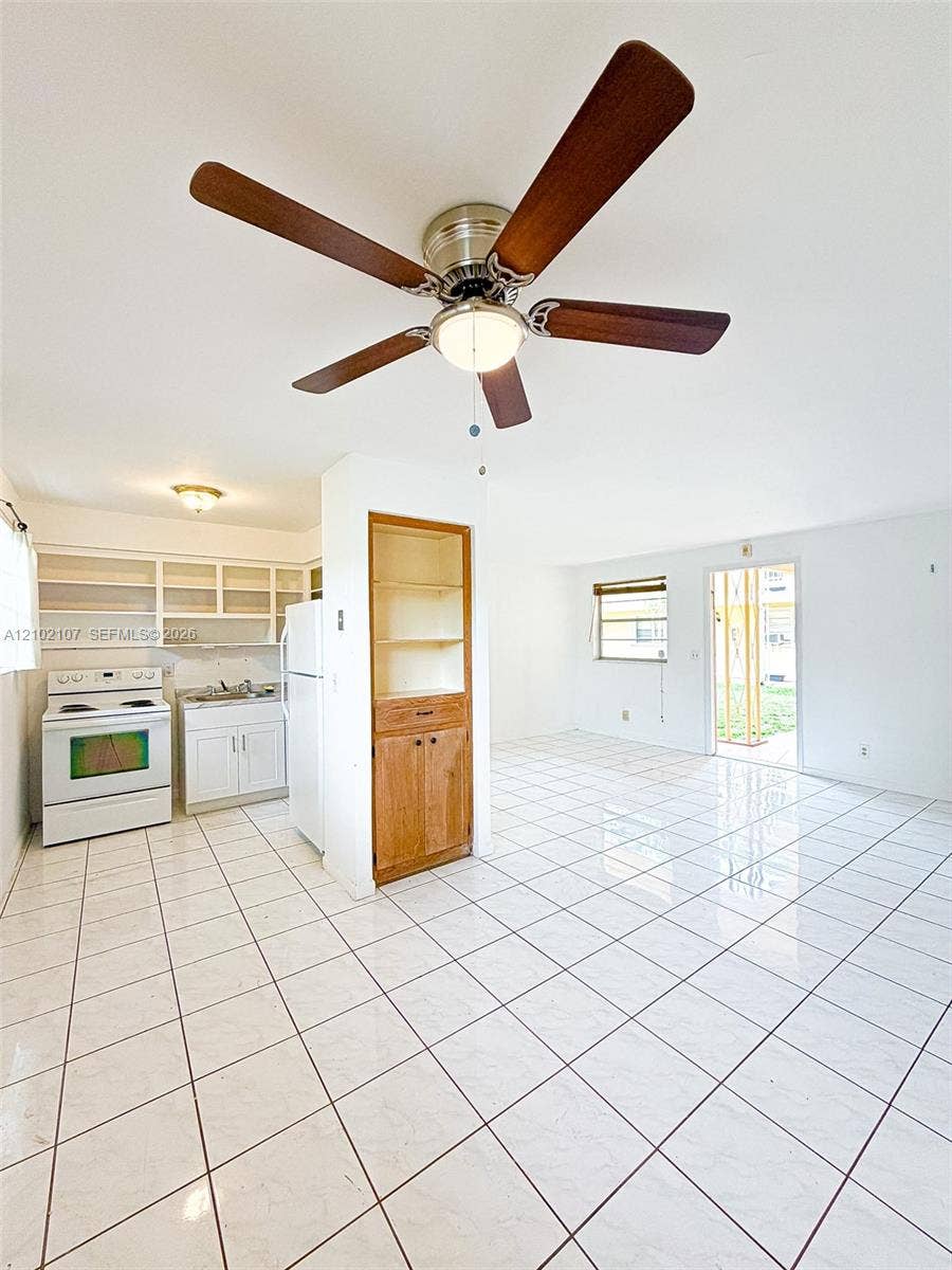 1401 Grant Street, #3, Hollywood, Hollywood, FL 33020 Photo 2