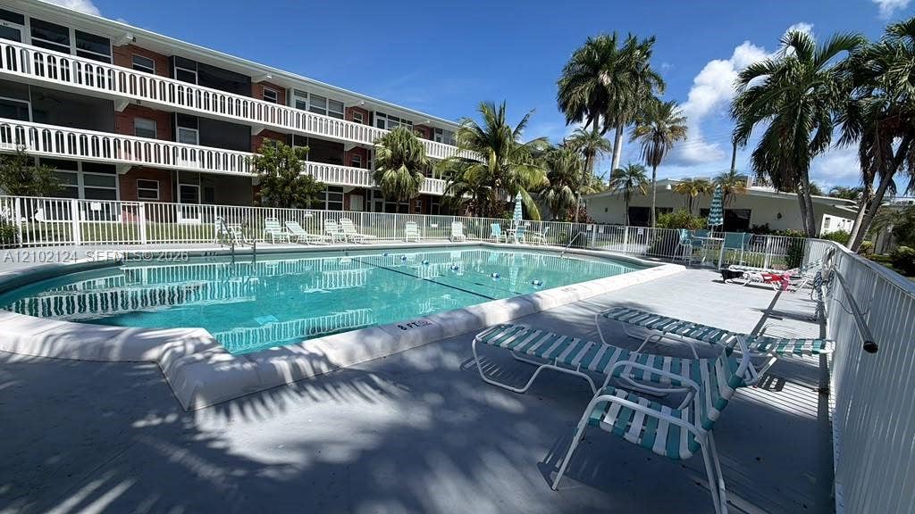 141 NE 10th Avenue, #24C, Hallandale Beach, FL 33009 Photo 17