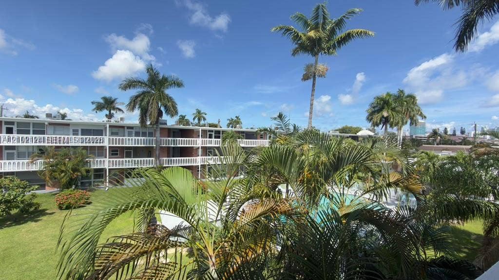 141 NE 10th Avenue, #24C, Hallandale Beach, FL 33009 Photo 15