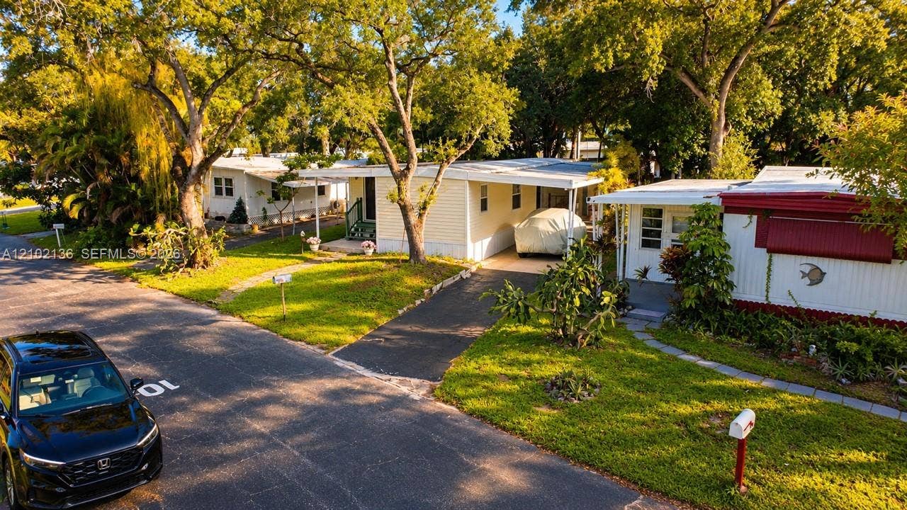 121 Eleuthera Drive, Dania Beach, FL 33004 Photo 34