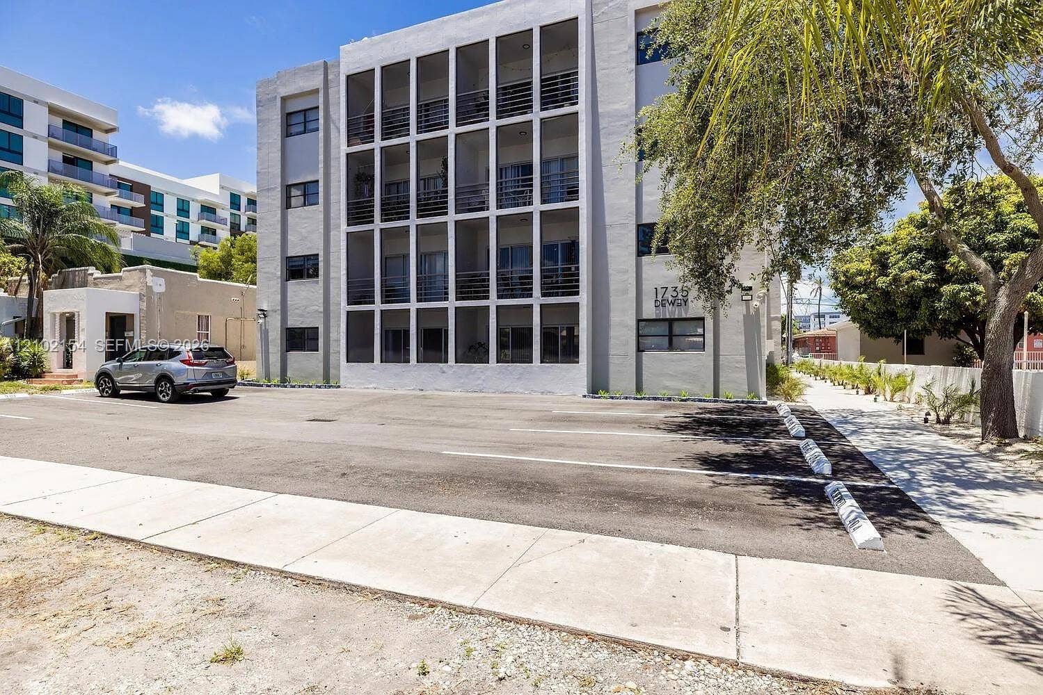 1735 Dewey Street, #101, Hollywood, Hollywood, FL 33020 Photo 12