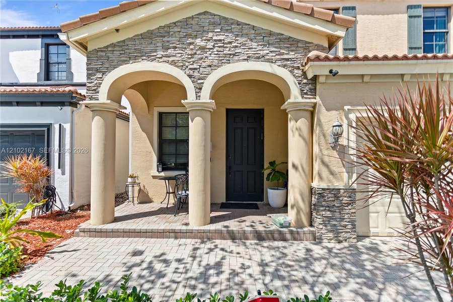 Property photo for 19244 NE 9th Place, Miami, FL