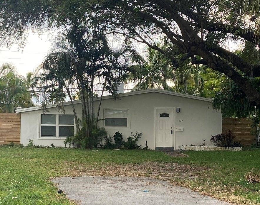 Property photo for 1629 NE 178th Street, #1629, North Miami Beach, FL