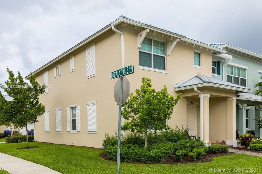 Property photo for 4860 Eucalyptus Drive, #1, Hollywood, FL