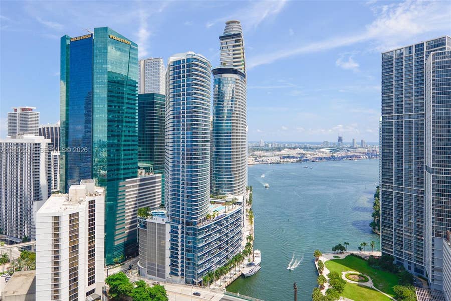 Property photo for 200 Biscayne Boulevard Way, #3905, Miami, FL