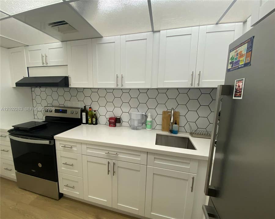Property photo for 1000 West Avenue, #531, Miami Beach, FL