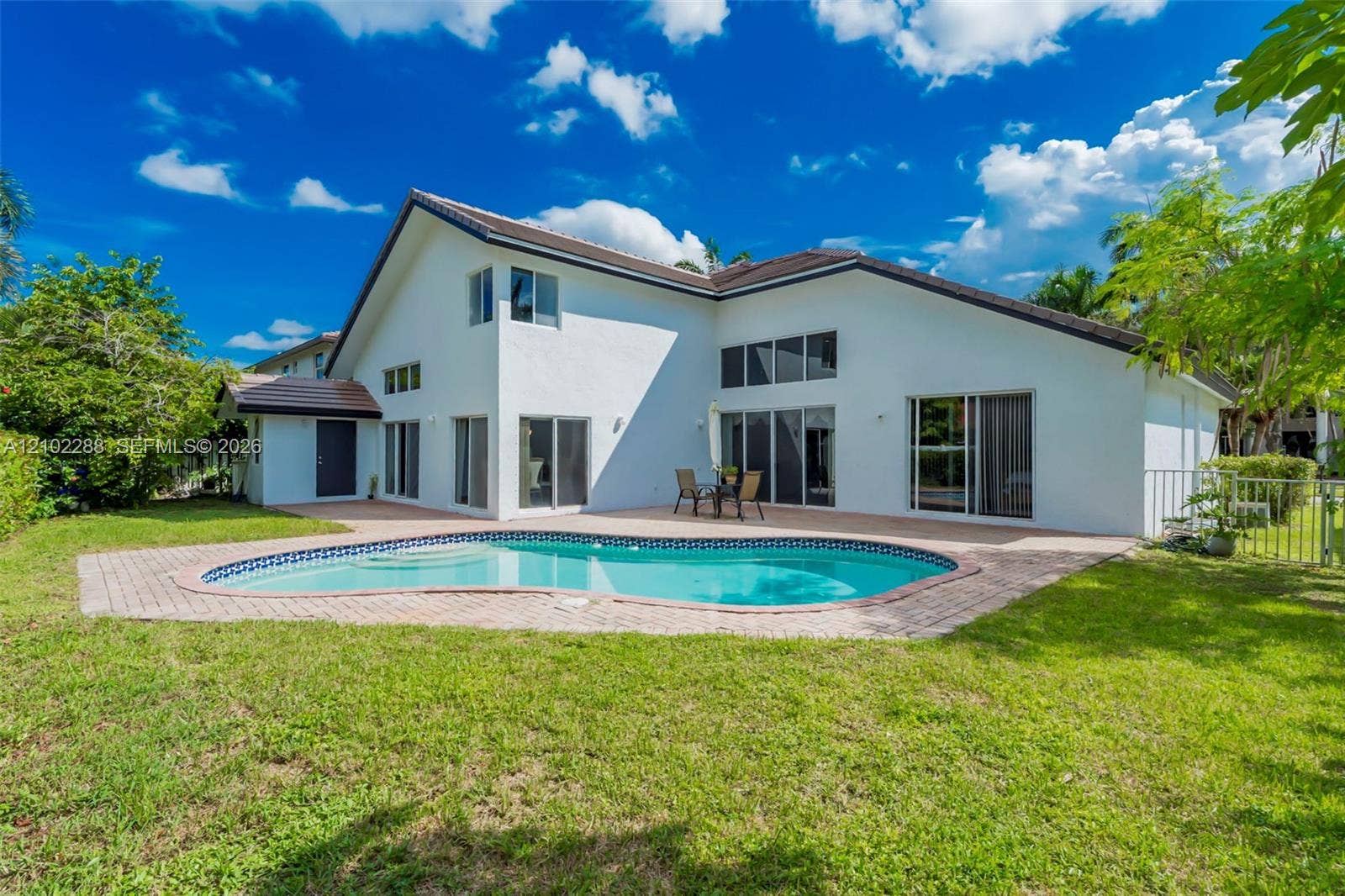 17315 SW 13th Street, Pembroke Pines, FL 33029 Photo 2